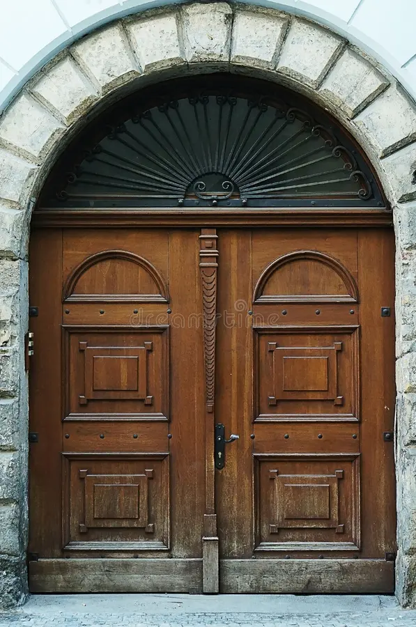 wooden door 28360501